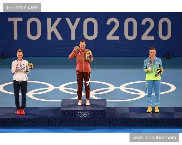 本西奇东京完胜诺斯科娃，斩获生涯第 10 冠排名飙升