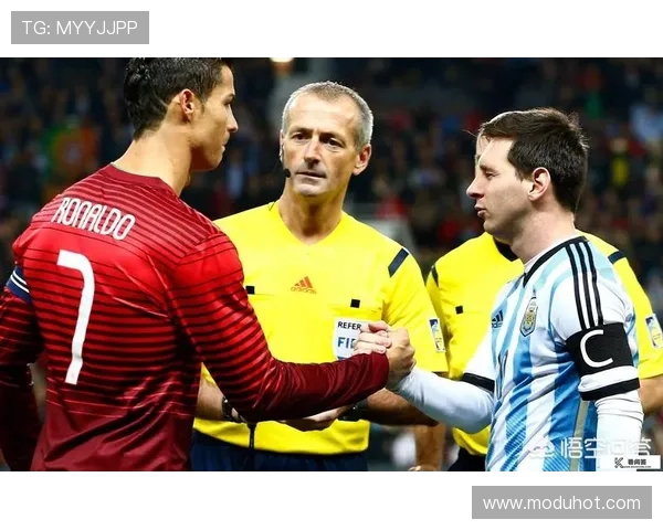 梅西盛赞巴黎：欧冠新王实至名归，世俱杯大捷情理之中